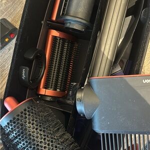 Dyson Hair Styling Brush Set – Copper and Black Attachments